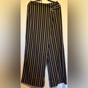 Lulumari Large wide striped pants